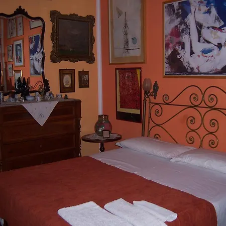 Sirtanus Bed & Breakfast *